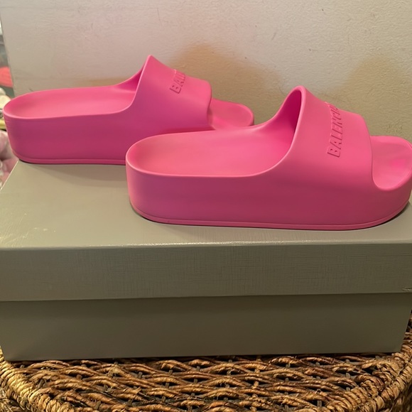 Balenciaga slides - Picture 6 of 7